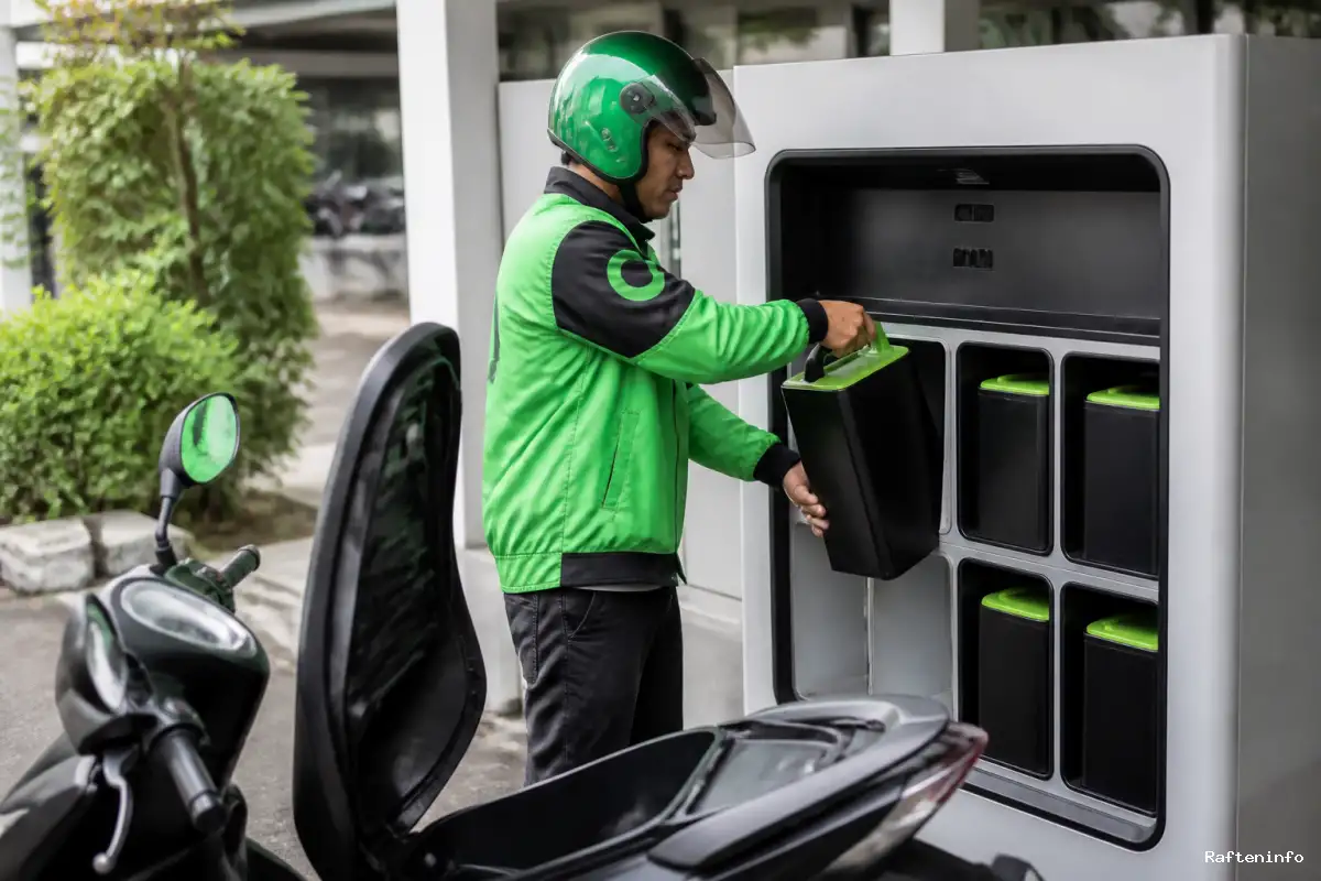 Battery Swap Motor Listrik untuk Pengguna dengan Mobilitas Tinggi