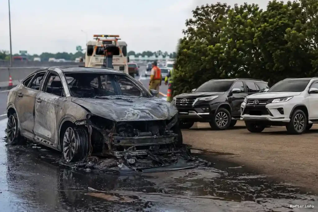 Mobil BYD Terbakar di Tol Cikampek, Investigasi Masih Berlangsung